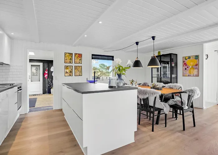 Stunning In With Wifi Сasa de vacaciones *